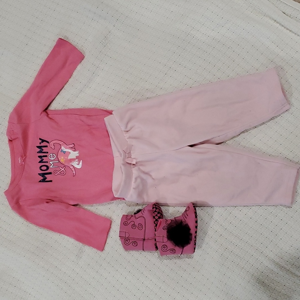 Carters Mommy & Me Outfit (6-9month)